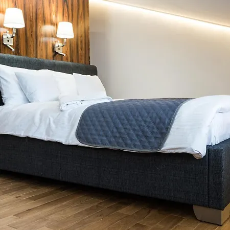 Parkhill Aparthotel